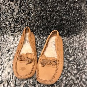 Ugg moccasin shoes Chestnut color